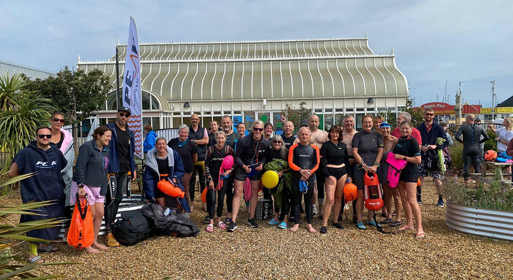 lowestoft-pier-2-pier-swim-2025 Lowestoft Pier 2 Pier Swim 2025 participants with Peak Open Water Sports